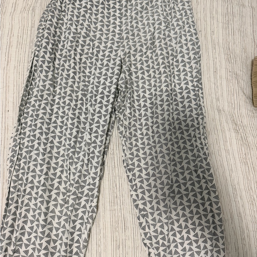 Straight Leg Women’s Pants in White and Black Triangle Print